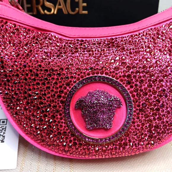 GIVEAWAY β¨οΈ π π NWT VERSACE PINK CRYSTALS BAG β¨οΈ - Picture 11 of 15
